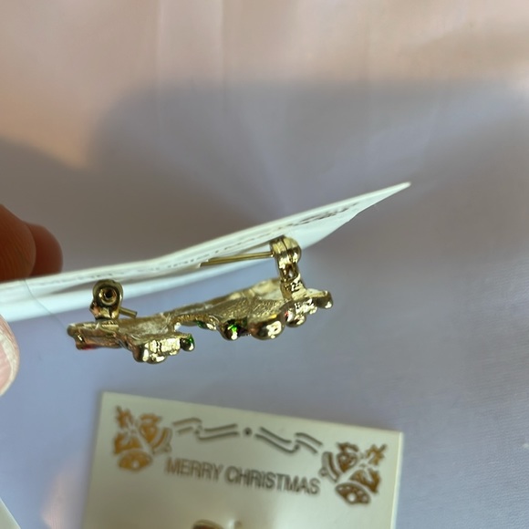 Set of 7 Vintage Enamel Christmas Pins. New. - Picture 11 of 12